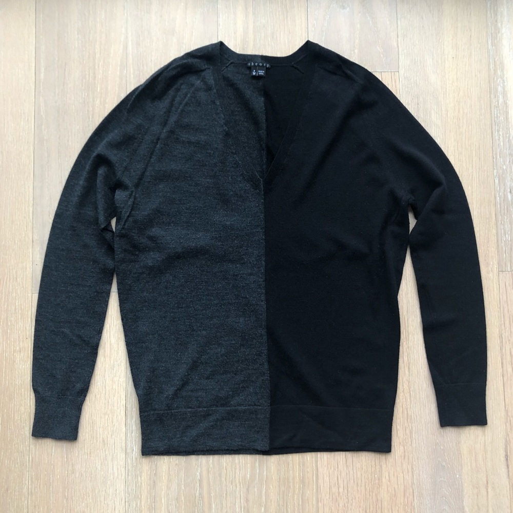 Theory Adrianna Dark Grey/Black Split Sweater